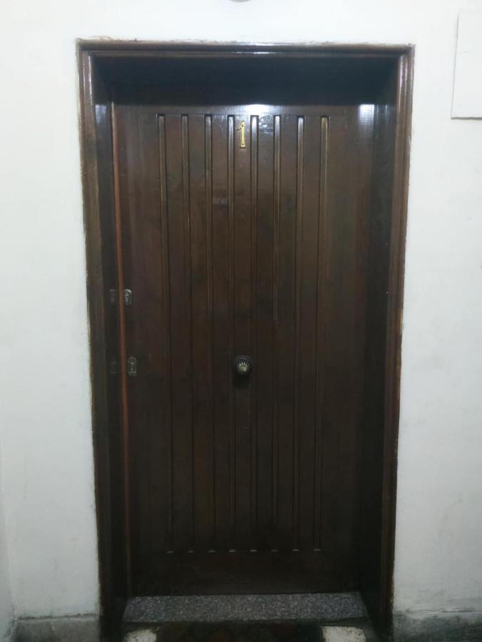Jessy Lovely Apartment In Heliopolis カイロ エクステリア 写真